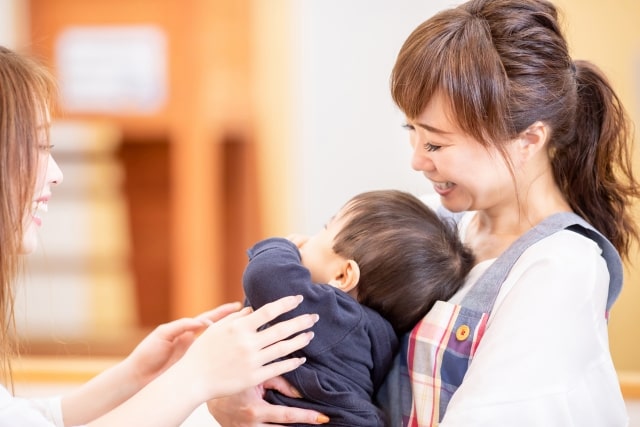 乳児院とは？仕事内容と転職のポイント｜乳児院の保育士に必要な資格とは？